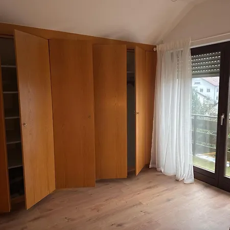 Oma,s Volle Huette Lägenhet