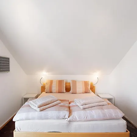 Apartment Oma,s Volle Huette Muehltal (Hessen)