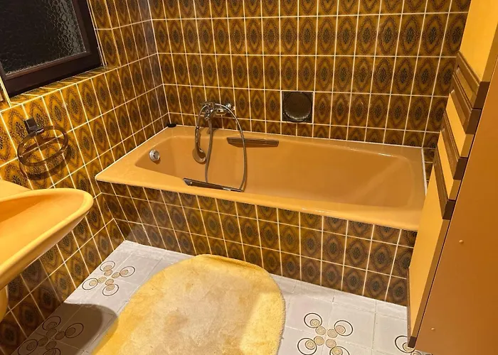 Oma,s Volle Huette Lägenhet Mühltal