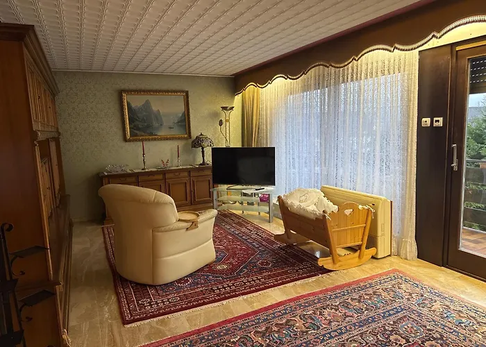 Oma,s Volle Huette Lägenhet Mühltal