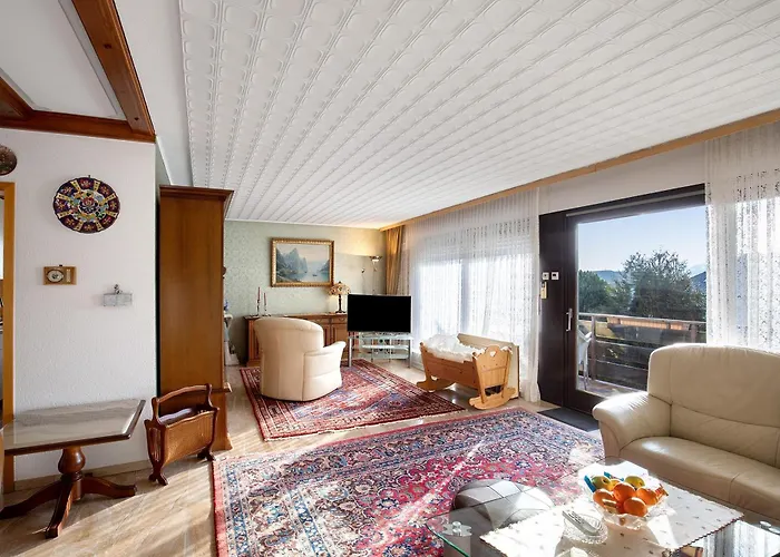 Oma,s Volle Huette Mühltal