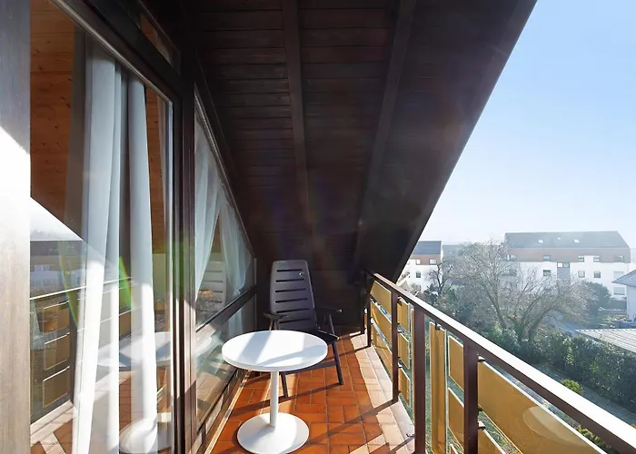 Oma,s Volle Huette Daire