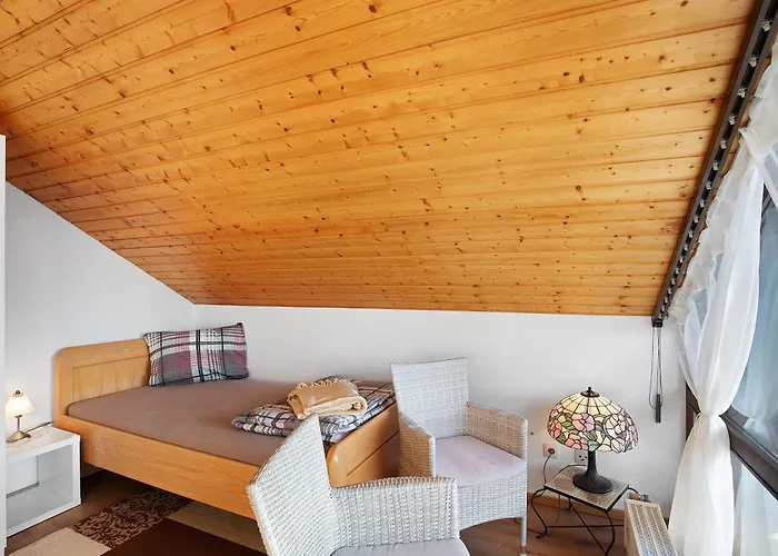 Oma,s Volle Huette * Mühltal